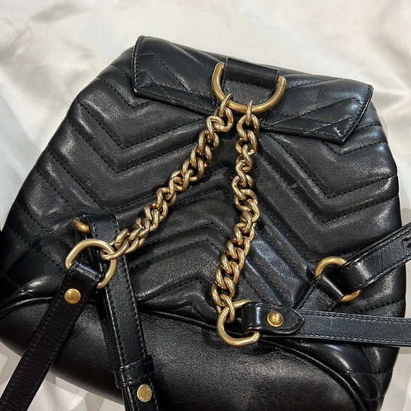 Selling both Gucci backpack and wallet - Picture 7 of 9
